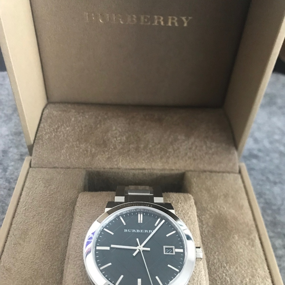 Burberry Men's City Watch BU9001 - Picture 2 of 2